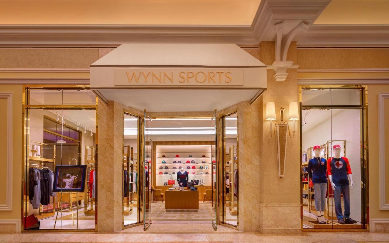 Encore Boston Harbor Everett Bagian luar foto A Wynn Sports store at Wynn Las Vegas