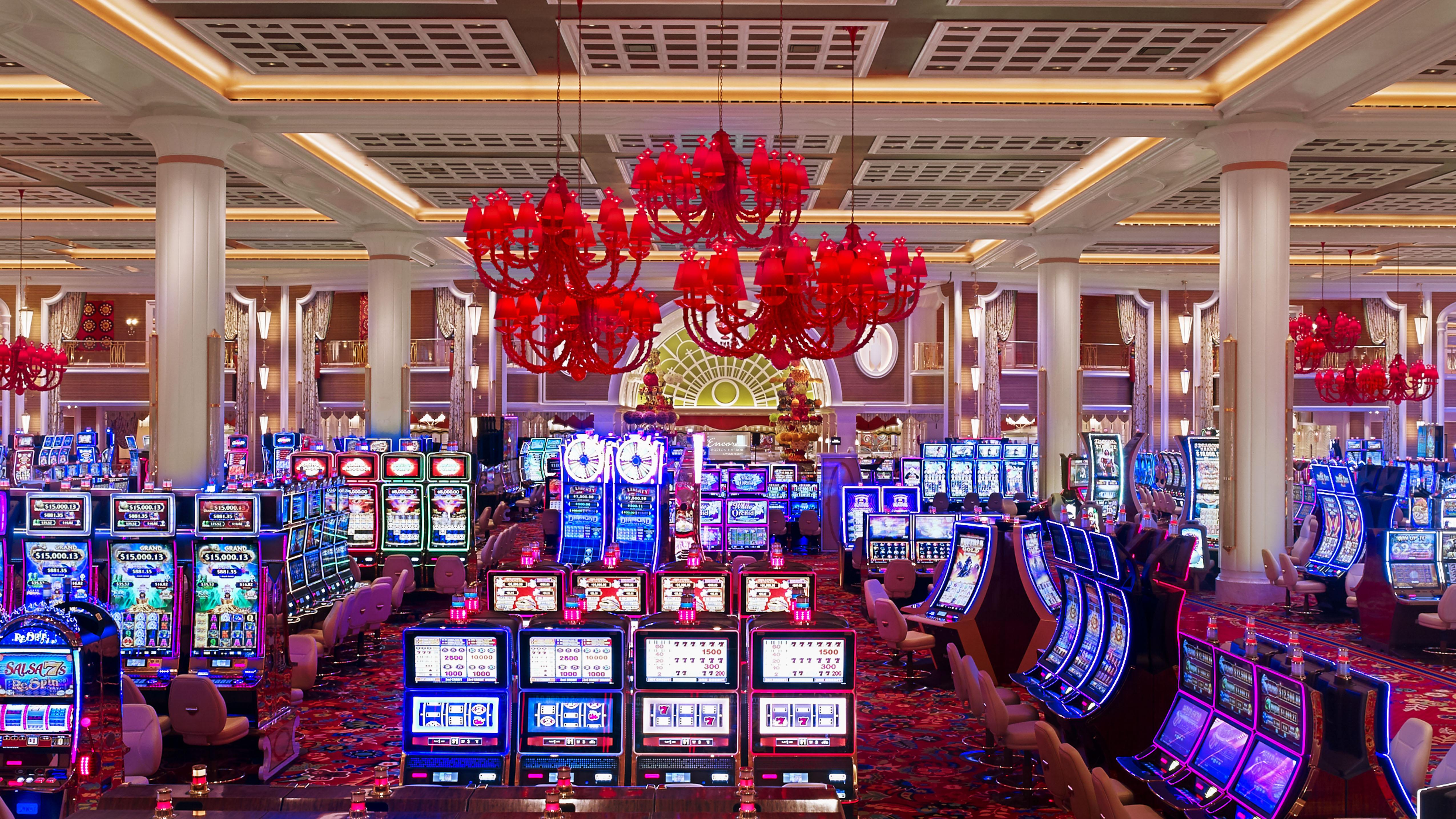 Encore Boston Harbor Everett Bagian luar foto The casino floor at Wynn Las Vegas