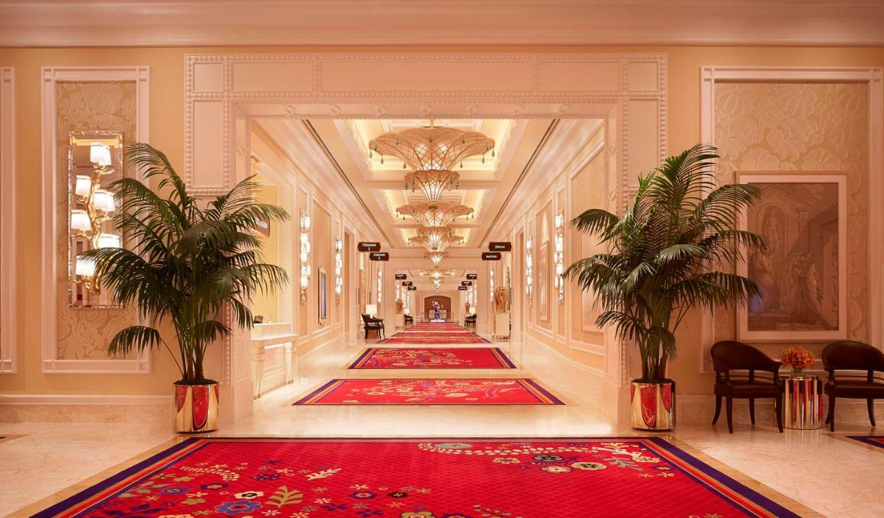 Encore Boston Harbor Everett Bagian luar foto The interior of the hotel
